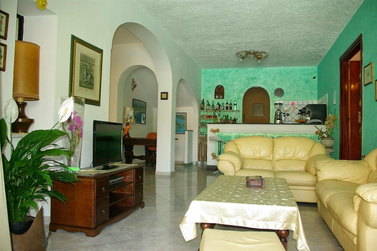 Hotel Aragonese Иския Екстериор снимка